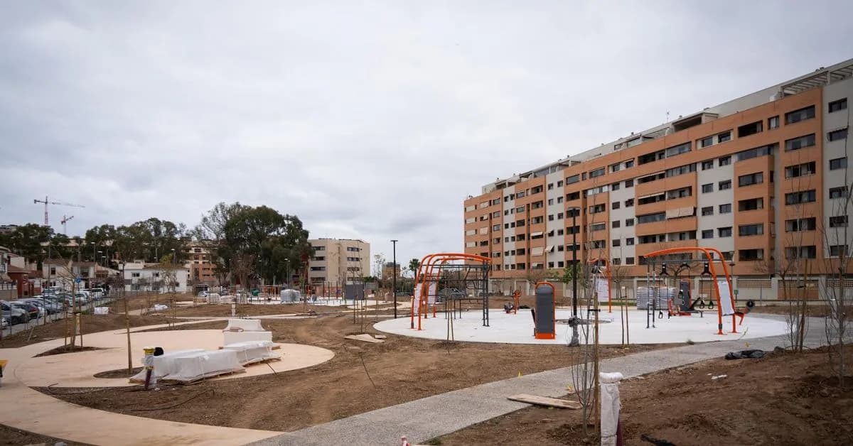 Los mejores parques de calistenia en Málaga para entrenar al aire libre Los mejores parques de calistenia en Málaga para entrenar al aire libre